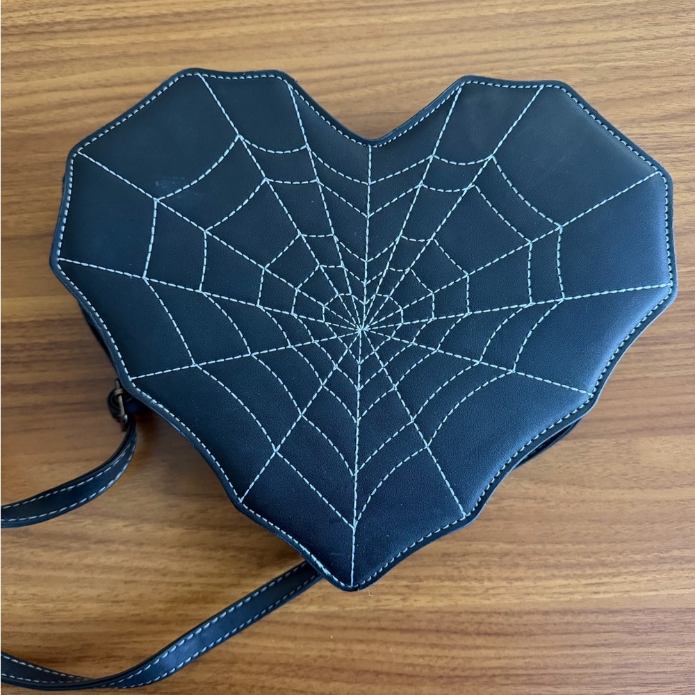 Heart Spiderweb Bag